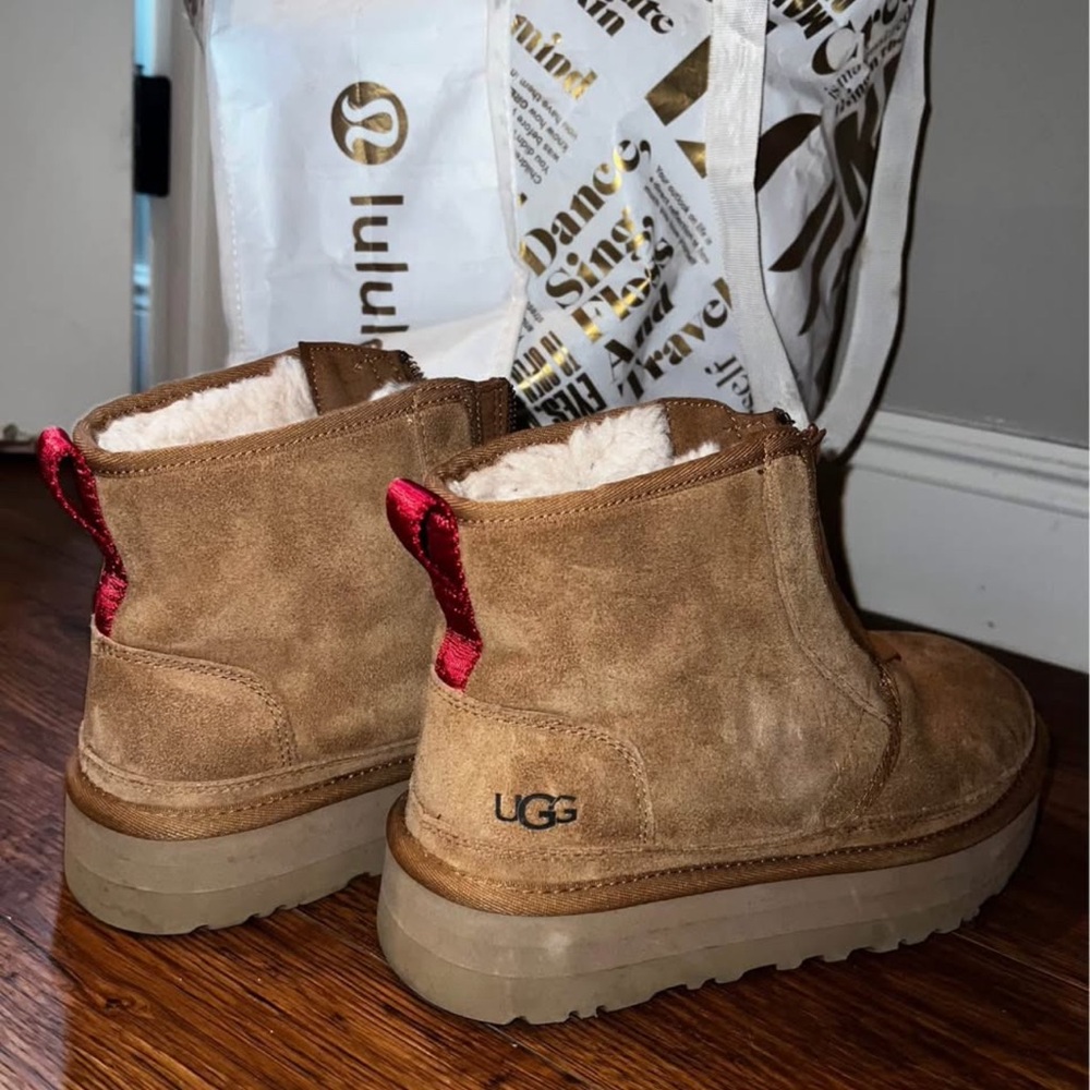 UGG Chestnut Suede Boots with Crimson Highlights